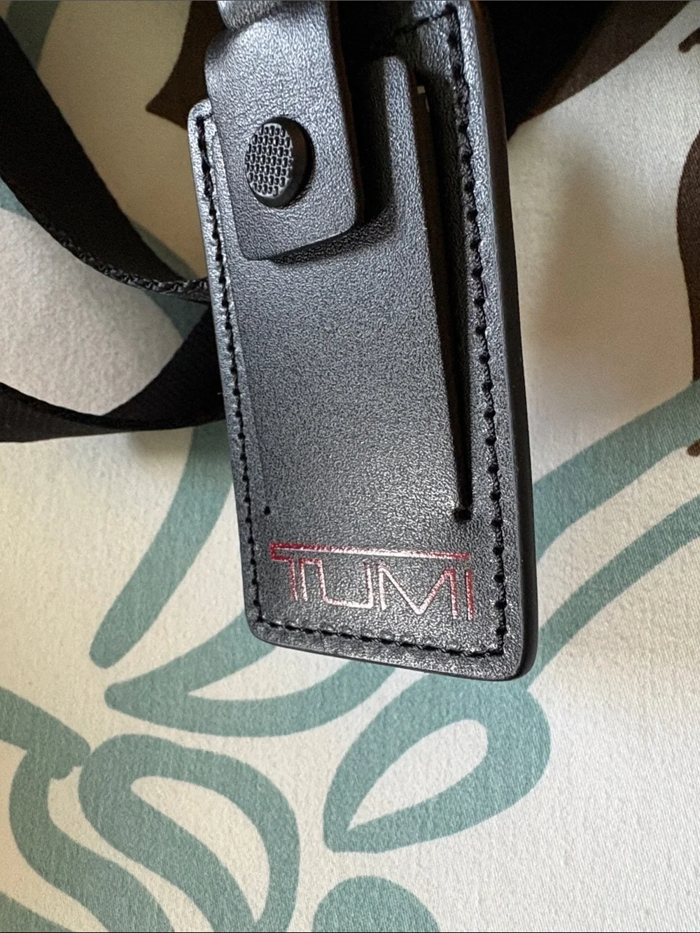 Tumi Black Compact Crossbody Messenger Bag for Men or Women